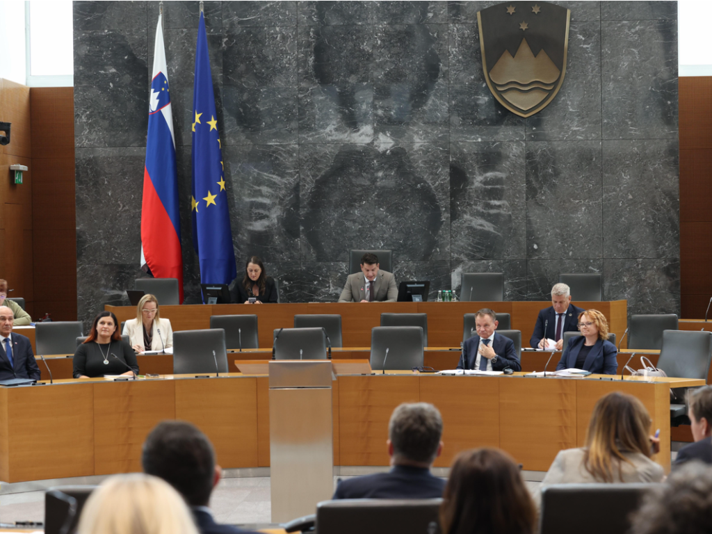 Nove spremembe v cestnem prometu: alkotest kot prvi korak in nova pravila za voznike