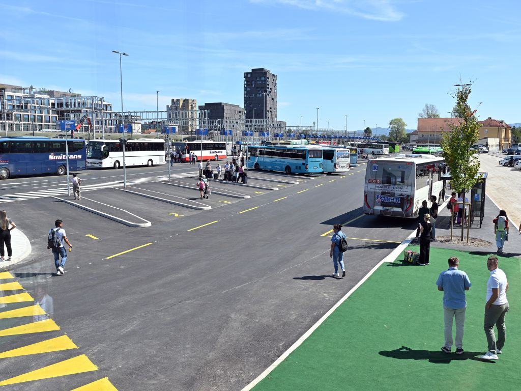 Nova ljubljanska avtobusna postaja med upanjem in zmedo