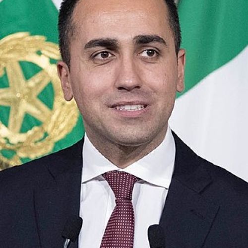330px-Luigi_Di_Maio_May_2018.jpg