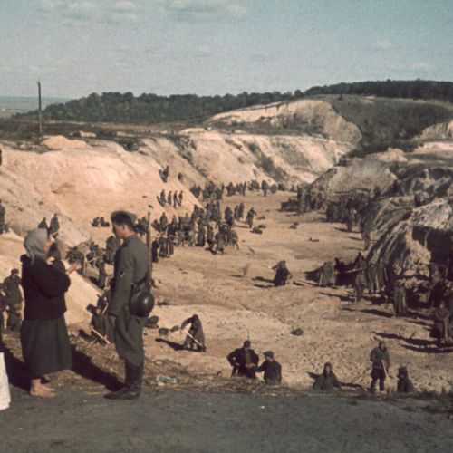 Ob 85. obletnici pokola v Babinem Jaru