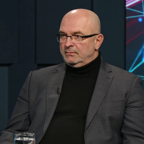 [VIdeo] Dr. Sebastjan Jeretič: Po epidemiji so bili Slovenci lahek plen manipulacije; nevarno je, da se to ponovi (Odmev tedna, 16. 1. 2026)