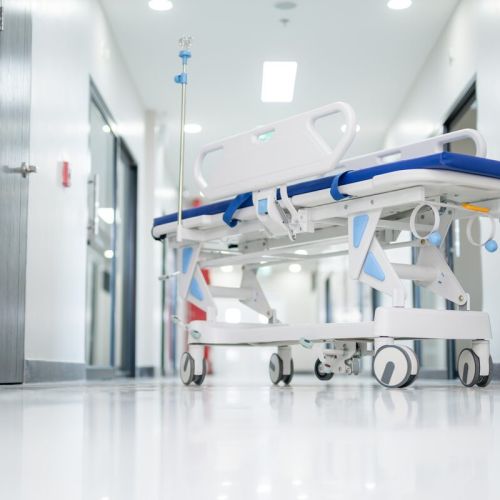 Bolnišnice potrebujejo več denarja, a tudi jasne rezultate sanacije