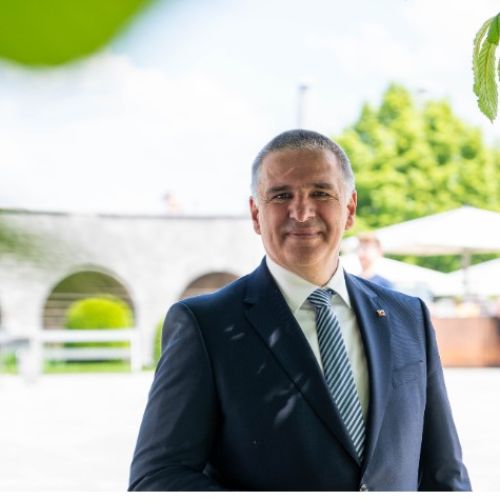 [Prejeli smo] Poslanica predsednika Državnega sveta RS Marka Lotriča ob mednarodnem prazniku dela