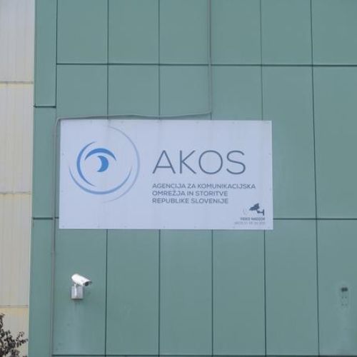 Akos-1.jpg