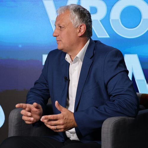 Primc koaliciji in podpornikom zakona očita, da so izdajalci vrednot partizanskega boja