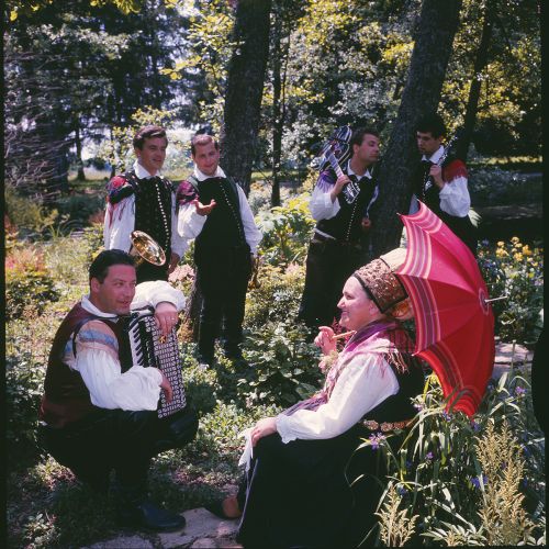 Šmentana reč – z dvojnimi Zadovoljnimi Kranjci