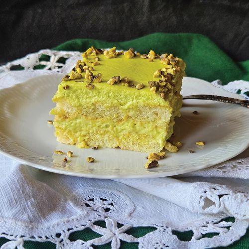 Tiramisu s pistacijo