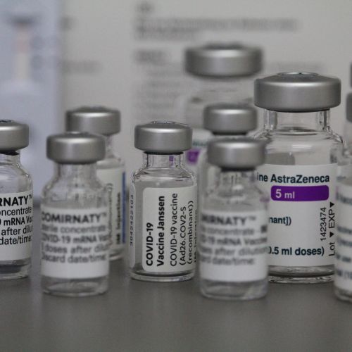 cepiva-cepljenje-pfizer-astra-zeneca-moderna.jpg