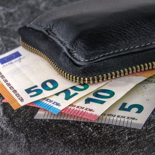 Črni fondi nevladnih in neprofitnih organizacij v Evropi in vpliv na volitve