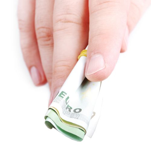 Korupcija v Sloveniji: zdrs na lestvici in izpuhtele milijarde, ki hromijo razvoj države