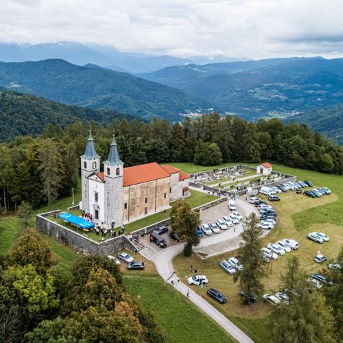 Romarski shod na Marijinem Celju ob 100-letnici fantovskega romanja