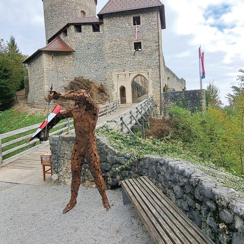 Grad Žovnek in Braslovško jezero