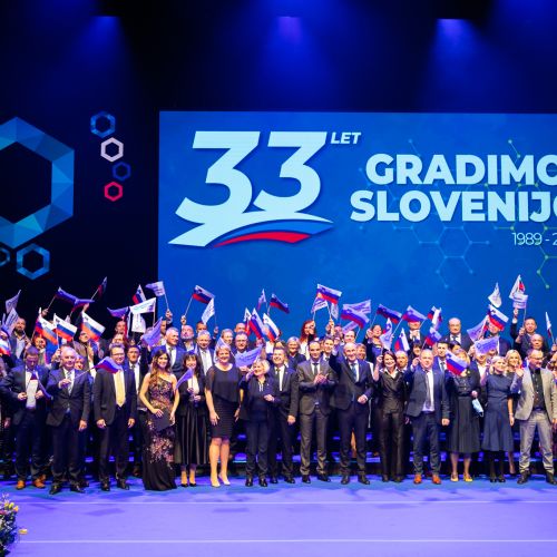 gradimo-slovenijo.jpg