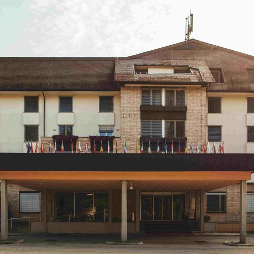 Hotel-Brdo-vhod_Aleks-Kus_lr.jpg