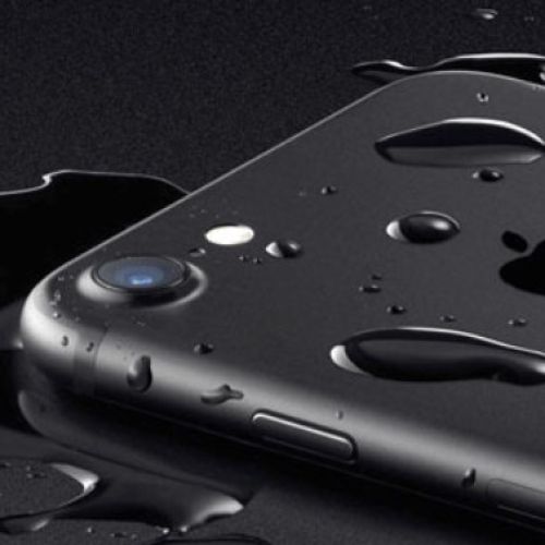 iphone_voda_apple.jpg
