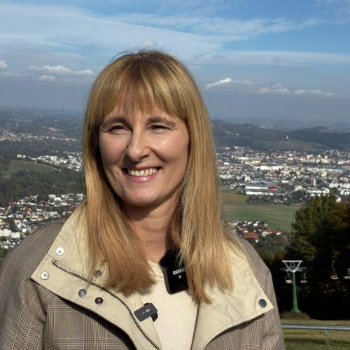 Od olimpijskega brona do županske tekme: Katja Koren s podporo vladne koalicije v boj za Maribor
