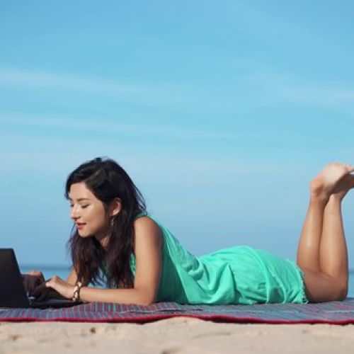 laptop-plaza.jpg
