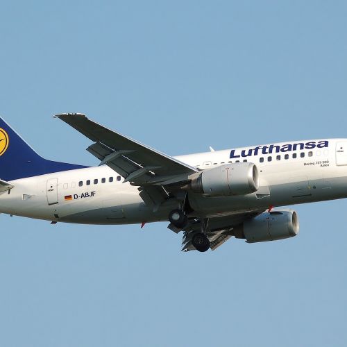 letalo-lufthansa.jpg