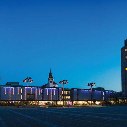 Ločevanje Cerkve od države in buditelji jugoslovanske ustave v letu 2025