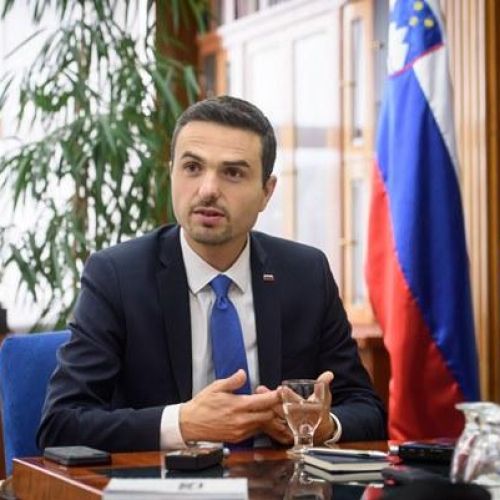 matej-tonin-nsi3.jpg