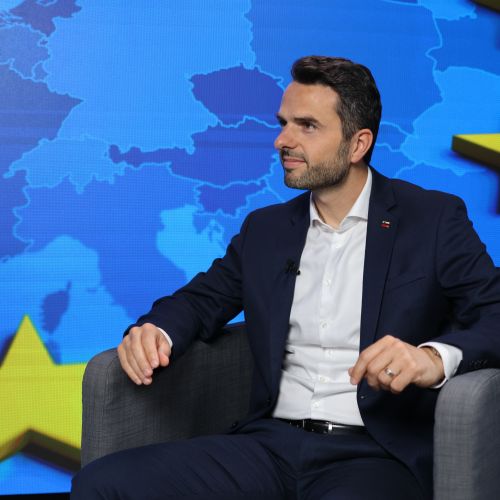 Tonin za skupno evropsko vojsko: Odvisnost od ZDA je nevarna stava