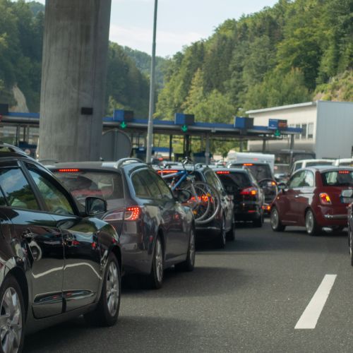 Ali po sončnem Sloveniji grozi še prometni mrk, ki trka na vrata Balkana?