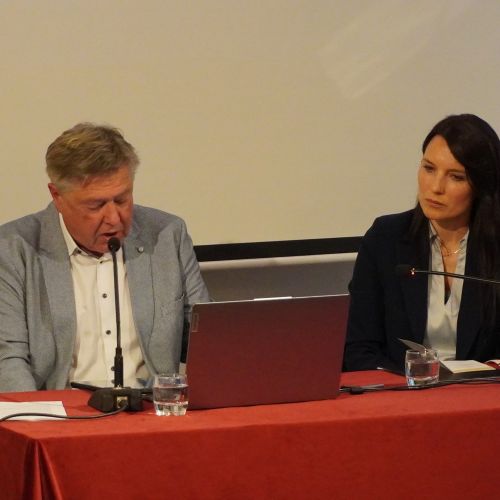 Usodne razsežnosti slovenskega razkola in krvave roke finančnih inženirjev sistema