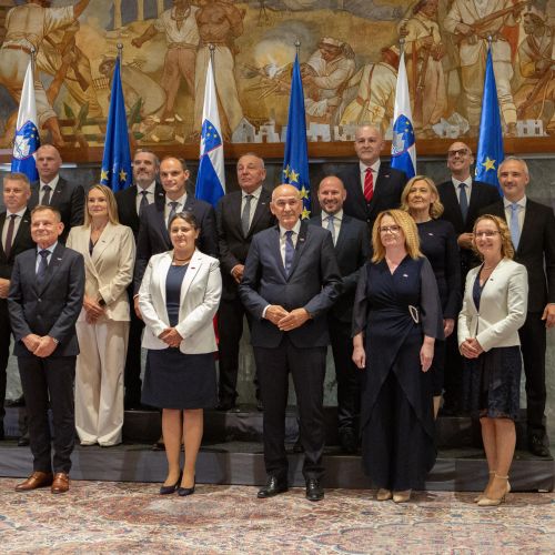 Slovenija dobila novo vlado: »Verjamemo v moč sodelovanja in skupnega dela za blaginjo države«