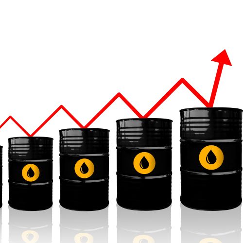 Goriva spet dražja? Vlada znova gasi požar z davki, ki jih je sama postavila