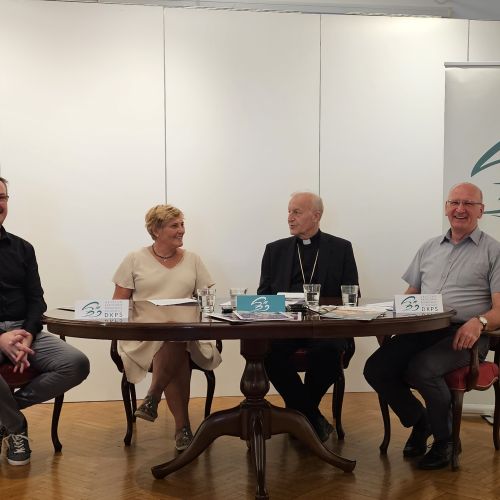 Katoliški pedagogi s sporočilom, ki bi ga moral prebrati vsak starš