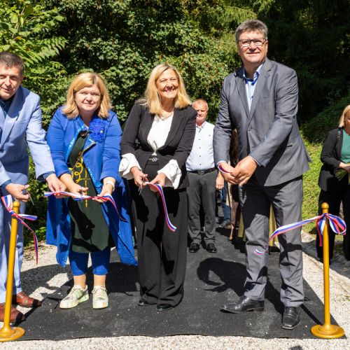 Stoletja zgodovine za zaprtimi vrati: grad Pišece je končno dostopen javnosti