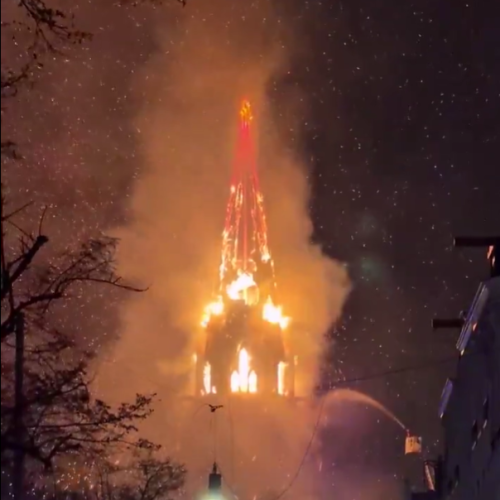 Ozadje (nizozemskih) »tolp mladih« in molka o povzročiteljih novoletnega kaosa