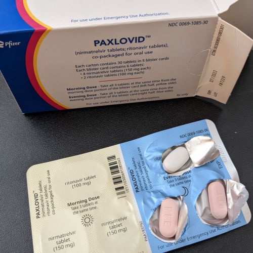 Paxlovid.jpg