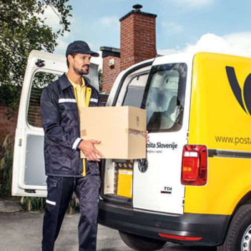 posta_slovenije_dostava_postar.jpg