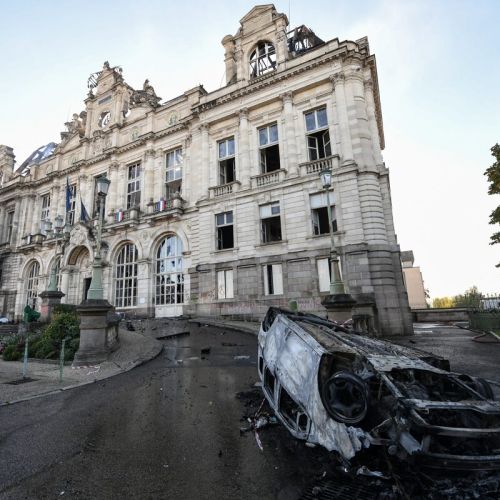 Protesti proti draginji ali krinka za nasilje?