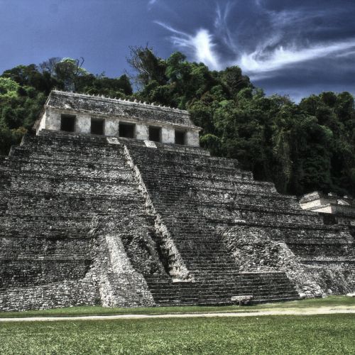 pyramid-931738_1280.jpg