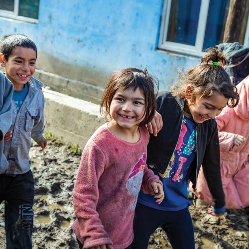 Kje so bili NVO-ji, ko so zlorabljali deklice?