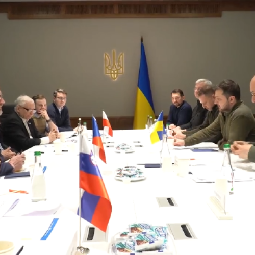 Screenshot-2022-03-16-at-08-01-53-Vlada-Republike-Slovenije-on-Twitter.png