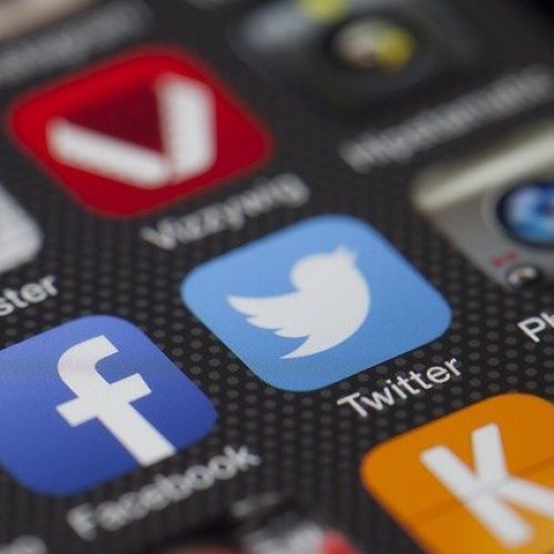 social_media_socialna_omrezja_twitter_facebook.jpg