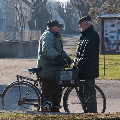 starejsi_ljudje.jpg