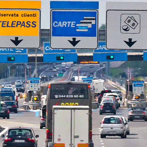 Kdaj in kako ste upravičeni do vračila cestnine ob zastojih na italijanskih avtocestah?