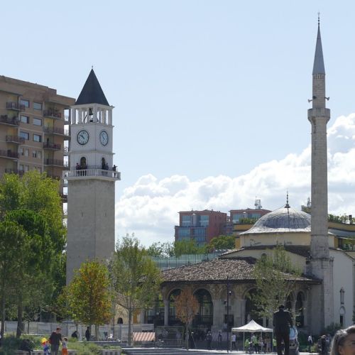 tirana-2798900_960_720.jpg