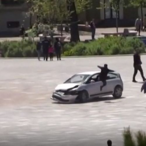 tirana_avto_napad.jpg