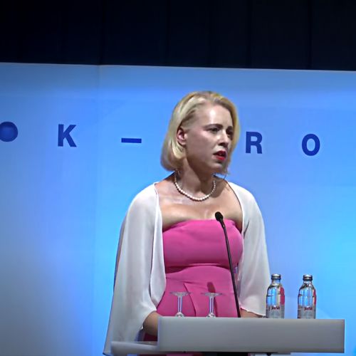 Pogovorimo se o naši predsednici parlamenta