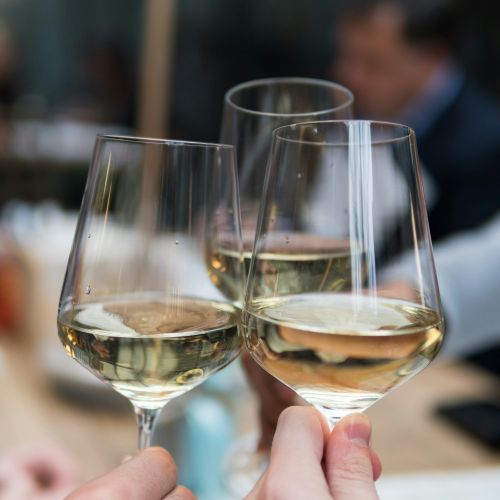 Bo zakon o omejevanju porabe alkohola v tretje vendarle spremenjen?