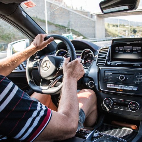 ks3s2_mercedes-benz-1036354-1280.jpg