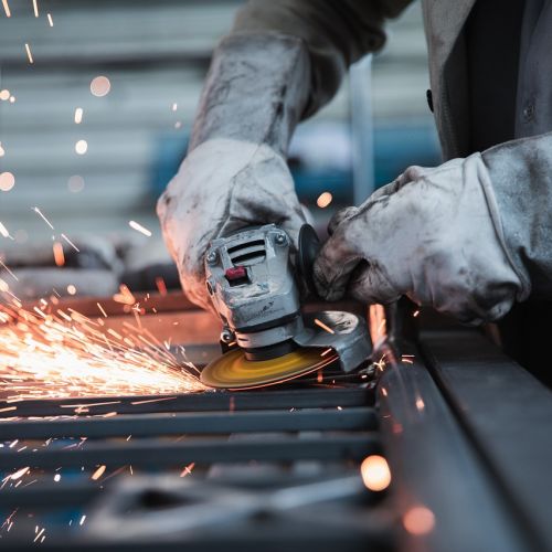 worker-5736096_1280.jpg